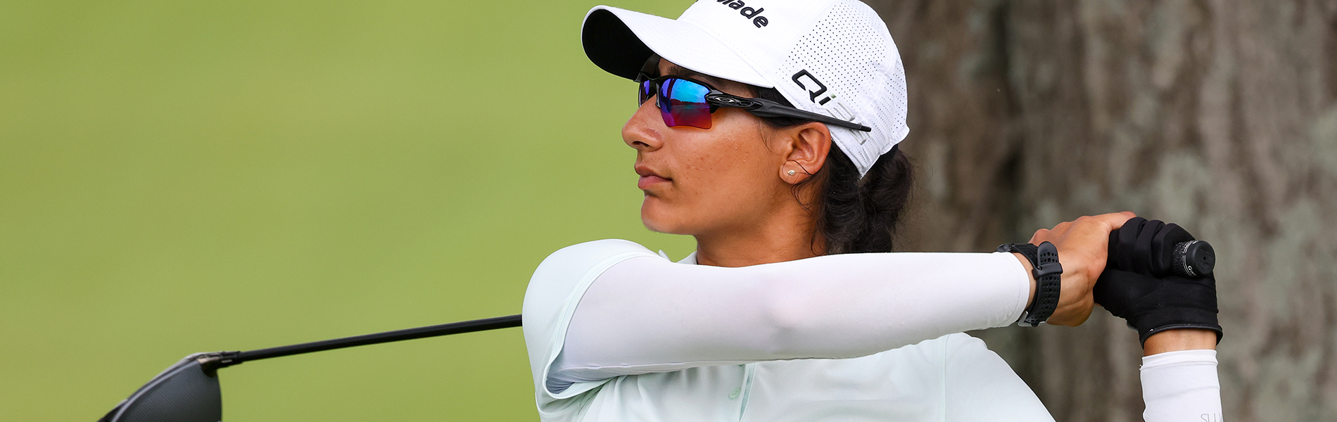 Vidhi Lakhawala hits a tee shot at the Women's Western Junior